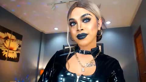 UrMajestyTyra online show from 02/03/25, 12:36