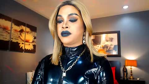 UrMajestyTyra online show from 02/12/25, 07:23