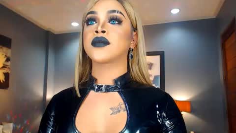 UrMajestyTyra online show from 02/19/25, 12:35