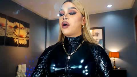 UrMajestyTyra online show from 03/06/25, 03:46