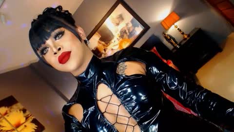 UrMajestyTyra online show from 11/10/25, 12:42