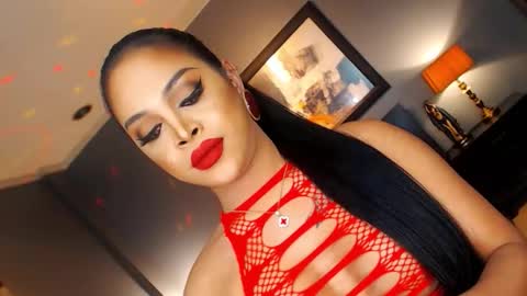 UrMajestyTyra online show from 12/17/25, 01:00