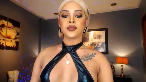 UrMajestyTyra online show from 02/02/26, 01:04