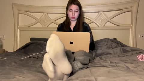 urmissalice online show from 02/11/25, 02:24