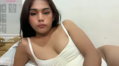 urmystical_sofie online show from 05/15/26, 09:16
