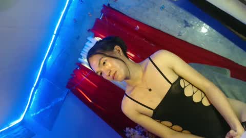 Kim online show from 03/11/25, 05:49