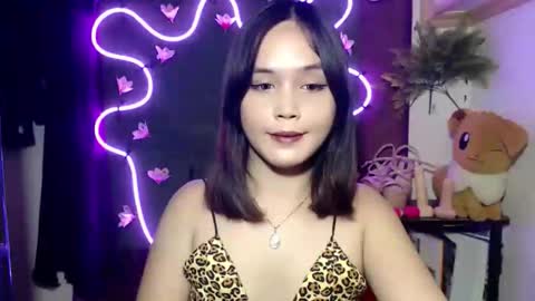 Snapshot of urpinay_pia chatting on 10/09/25, 09:13 Pia online show from 10/09/25, 09:13
