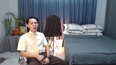 Mel online show from 02/24/25, 04:27