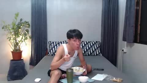 Mel online show from 12/21/25, 09:49