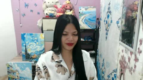 Snapshot of urpreciouspinayxxx chatting on 07/23/26, 11:52 hi im kim online show from 07/23/26, 11:52