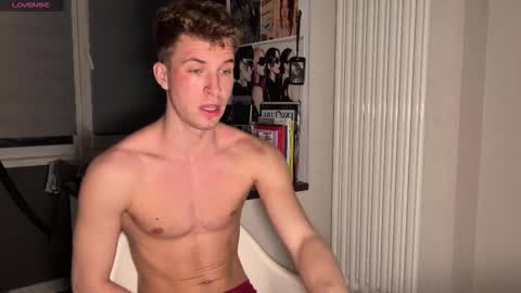 Snapshot of ursaotome chatting on 11/04/25, 02:38 ursaotome online show from 11/04/25, 02:38