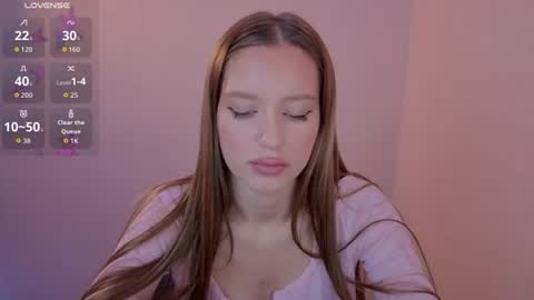Olivia online show from 06/19/26, 07:06