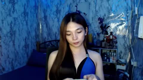 Snapshot of ursexytrans_cum chatting on 12/05/24, 02:31 Yhana online show from 12/05/24, 02:31