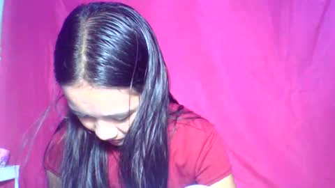 Snapshot of urskinnygirl4u18 chatting on 03/03/25, 12:37 Urskinnygirl4u18 - ROSE ROOM online show from 03/03/25, 12:37
