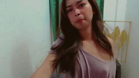 Snapshot of urslutty_jasmine chatting on 04/15/26, 06:53 jasmine online show from 04/15/26, 06:53
