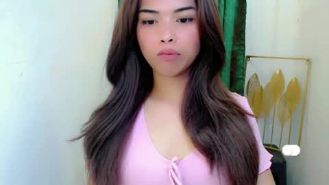 Snapshot of urslutty_jasmine chatting on 04/19/26, 07:16 jasmine online show from 04/19/26, 07:16
