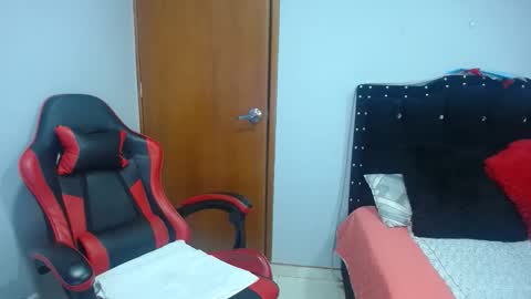 Eveling Blanco  online show from 02/14/26, 12:18