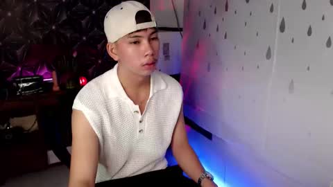 Snapshot of ursweet_jade chatting on 10/14/25, 10:05 ursweet_jade online show from 10/14/25, 10:05