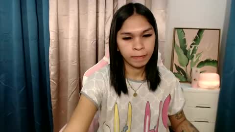 ursweet_zeviixx online show from 02/23/25, 11:11