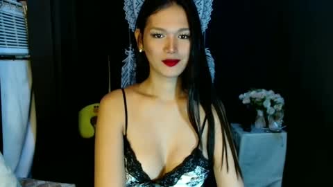 Snapshot of urthai_hotfilipinax chatting on 01/23/25, 11:26 angel online show from 01/23/25, 11:26