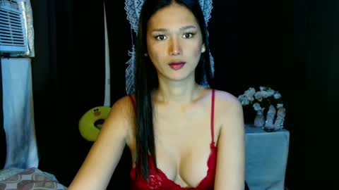 Snapshot of urthai_hotfilipinax chatting on 02/19/25, 08:12 angel online show from 02/19/25, 08:12