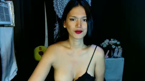 Snapshot of urthai_hotfilipinax chatting on 02/24/25, 08:27 angel online show from 02/24/25, 08:27