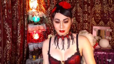 Snapshot of urtimelessbeauty chatting on 06/27/26, 08:03 Merca online show from 06/27/26, 08:03