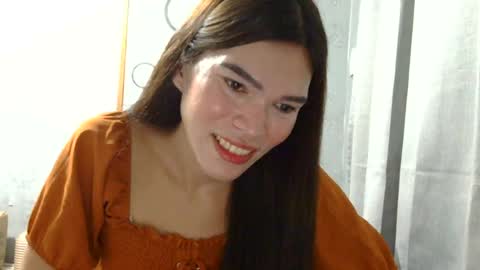 urtrans_sheenlyn online show from 06/27/26, 12:55