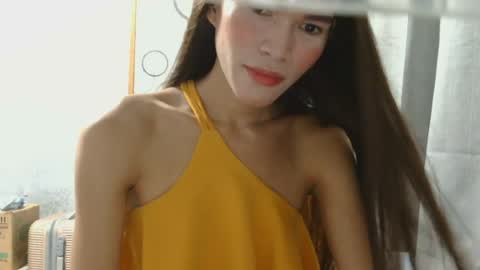 urtrans_sheenlyn online show from 06/29/26, 10:10