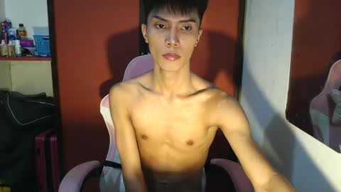 Snapshot of urtwink_jm chatting on 04/19/26, 01:16 mark online show from 04/19/26, 01:16