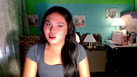 YOURGIRLCAMILLA online show from 11/30/25, 04:05