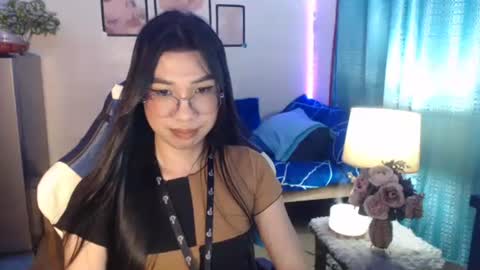 Snapshot of urwetasianprincessxx chatting on 12/25/24, 02:02 Ashley Kate Mateo Gray online show from 12/25/24, 02:02