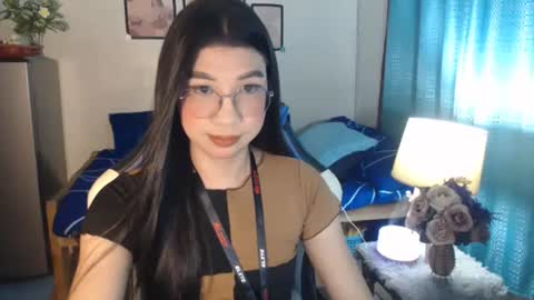 Snapshot of urwetasianprincessxx chatting on 01/23/25, 09:29 Ashley Kate Mateo Gray online show from 01/23/25, 09:29