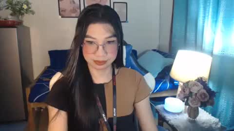 Snapshot of urwetasianprincessxx chatting on 01/27/25, 10:16 Ashley Kate Mateo Gray online show from 01/27/25, 10:16