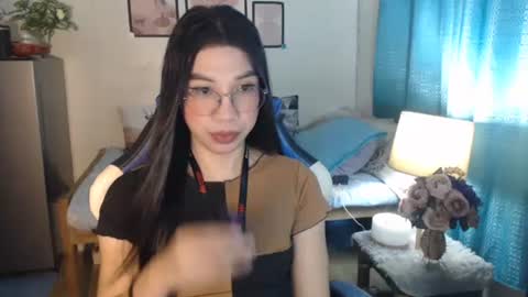 Snapshot of urwetasianprincessxx chatting on 02/05/25, 11:02 Ashley Kate Mateo Gray online show from 02/05/25, 11:02