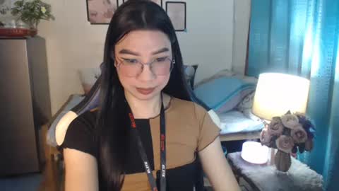 Snapshot of urwetasianprincessxx chatting on 02/12/25, 05:58 Ashley Kate Mateo Gray online show from 02/12/25, 05:58