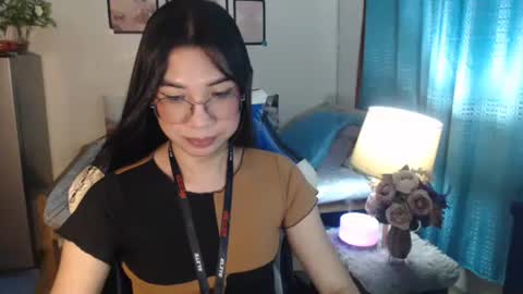 Snapshot of urwetasianprincessxx chatting on 02/25/25, 01:06 Ashley Kate Mateo Gray online show from 02/25/25, 01:06