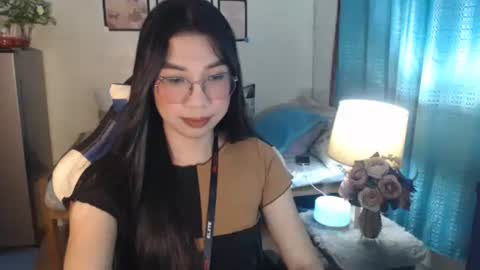 Snapshot of urwetasianprincessxx chatting on 02/26/25, 11:52 Ashley Kate Mateo Gray online show from 02/26/25, 11:52