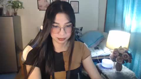 Snapshot of urwetasianprincessxx chatting on 03/09/25, 11:25 Ashley Kate Mateo Gray online show from 03/09/25, 11:25
