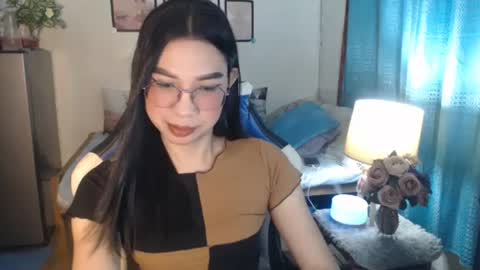 Snapshot of urwetasianprincessxx chatting on 03/12/25, 11:20 Ashley Kate Mateo Gray online show from 03/12/25, 11:20