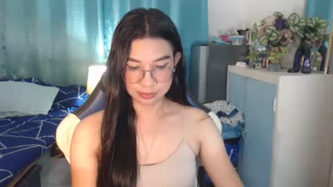 Snapshot of urwetasianprincessxx chatting on 10/20/25, 12:27 Ashley Kate Mateo Gray online show from 10/20/25, 12:27