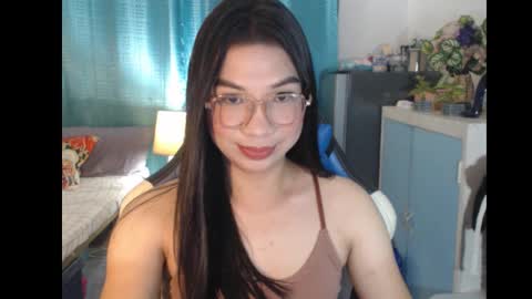 Ashley Kate Mateo Gray online show from 11/24/25, 09:53