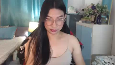 Ashley Kate Mateo Gray online show from 12/15/25, 11:47