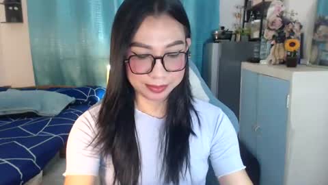 Snapshot of urwetasianprincessxx chatting on 06/25/26, 09:25 Ashley Kate Mateo Gray online show from 06/25/26, 09:25