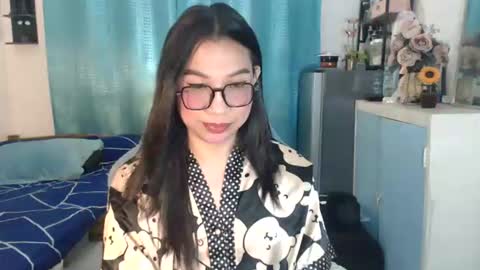 Snapshot of urwetasianprincessxx chatting on 06/26/26, 09:14 Ashley Kate Mateo Gray online show from 06/26/26, 09:14