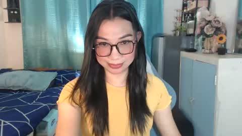 Snapshot of urwetasianprincessxx chatting on 07/06/26, 09:17 Ashley Kate Mateo Gray online show from 07/06/26, 09:17