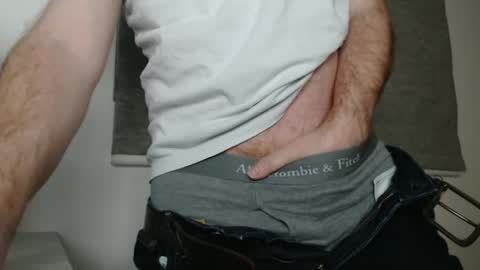 Snapshot of us5030 chatting on 12/22/24, 11:52 US5030 online show from 12/22/24, 11:52