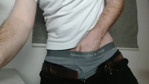 Snapshot of us5030 chatting on 12/26/24, 06:54 US5030 online show from 12/26/24, 06:54