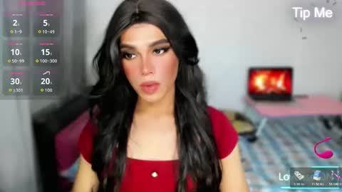 Snapshot of us_luna chatting on 02/23/26, 10:40 Luna online show from 02/23/26, 10:40