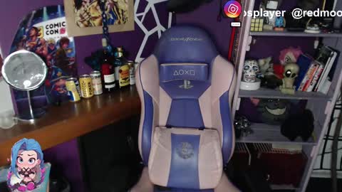 --Lucy-- online show from 03/04/25, 11:54